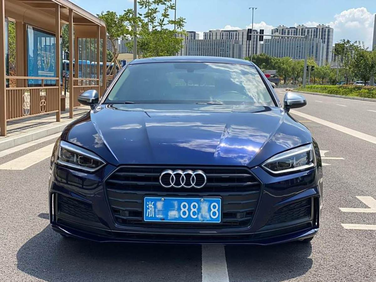 奧迪 奧迪A5  2019款 Sportback 40 TFSI 時(shí)尚型圖片