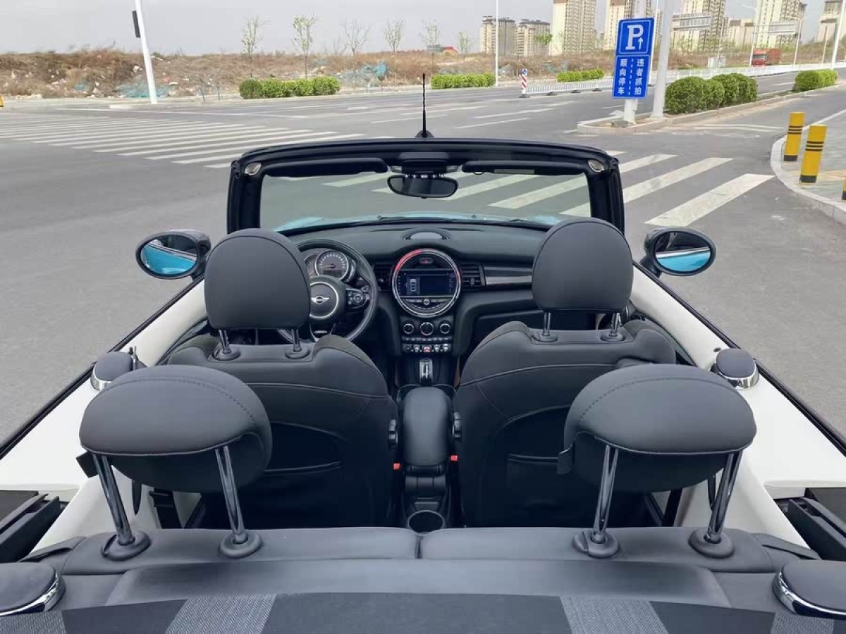 MINI MINI  2018款 1.5T COOPER CABRIO 藝術(shù)家圖片