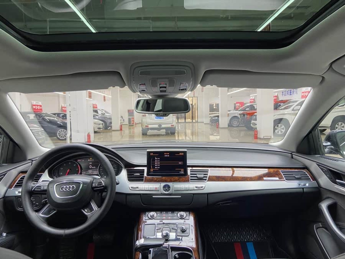 奧迪 奧迪A8  2014款 A8L 45 TFSI quattro豪華型圖片