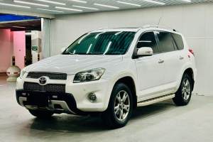 RAV4荣放 丰田 特享版 2.4L 自动四驱尊崇