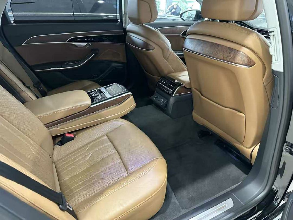 奧迪 奧迪S8  2020款 S8L 4.0TFSI quattro圖片