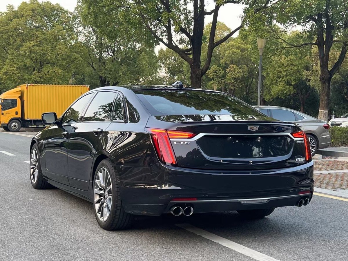 凱迪拉克 CT6  2019款 28T 領(lǐng)先運(yùn)動型圖片