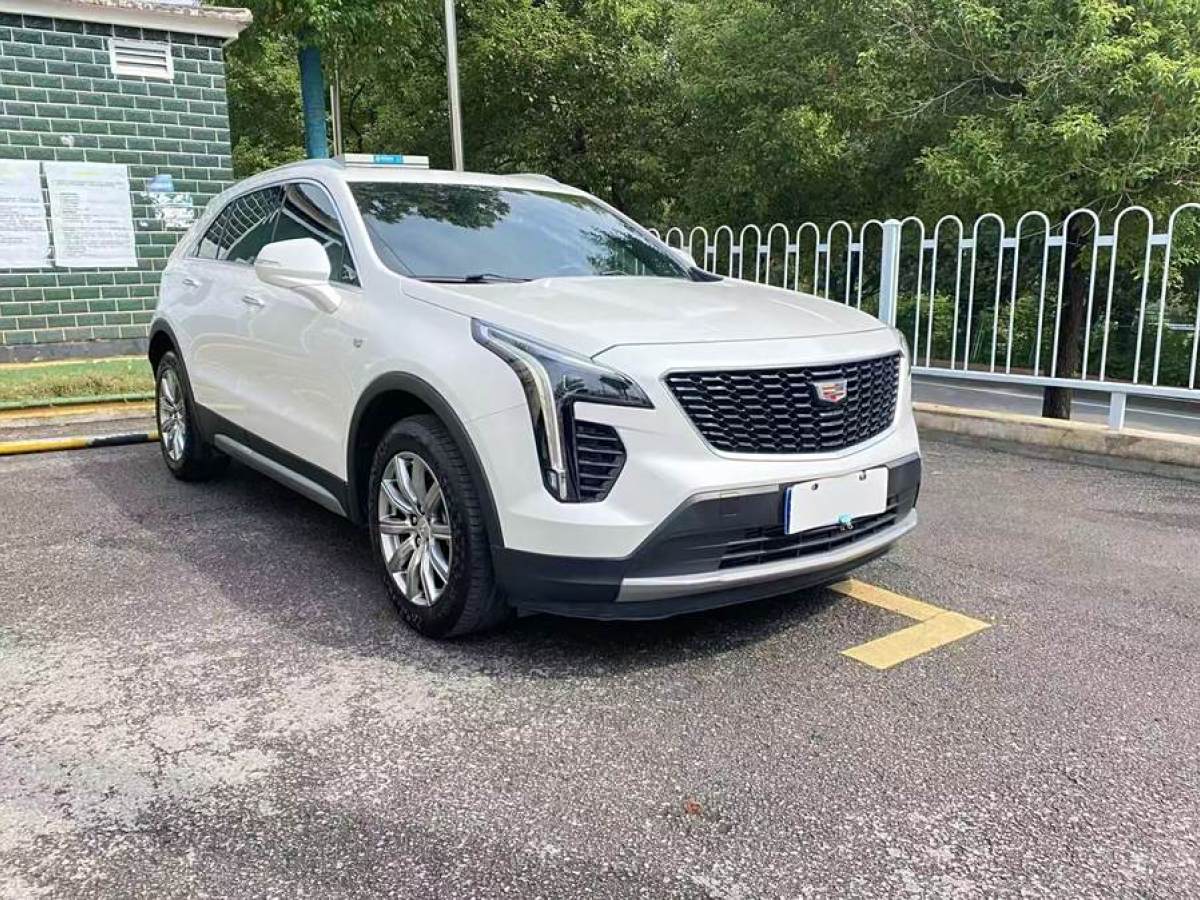 凱迪拉克 XT4  2018款 28T 兩驅(qū)領(lǐng)先型圖片