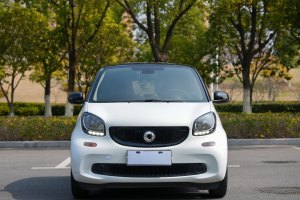 fortwo smart 0.9T 66千瓦硬頂先鋒版