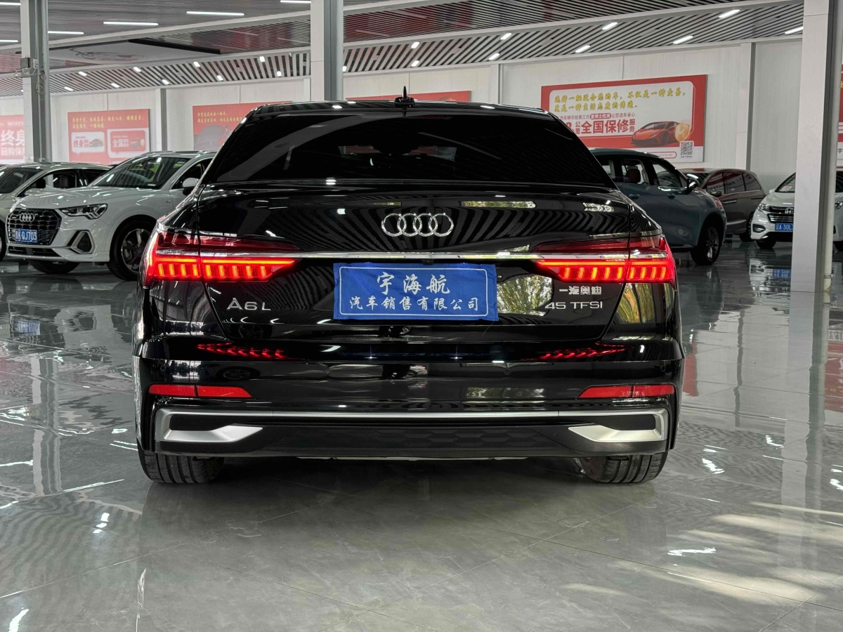 奧迪 奧迪A6L  2023款 改款 45 TFSI 臻選動感型圖片