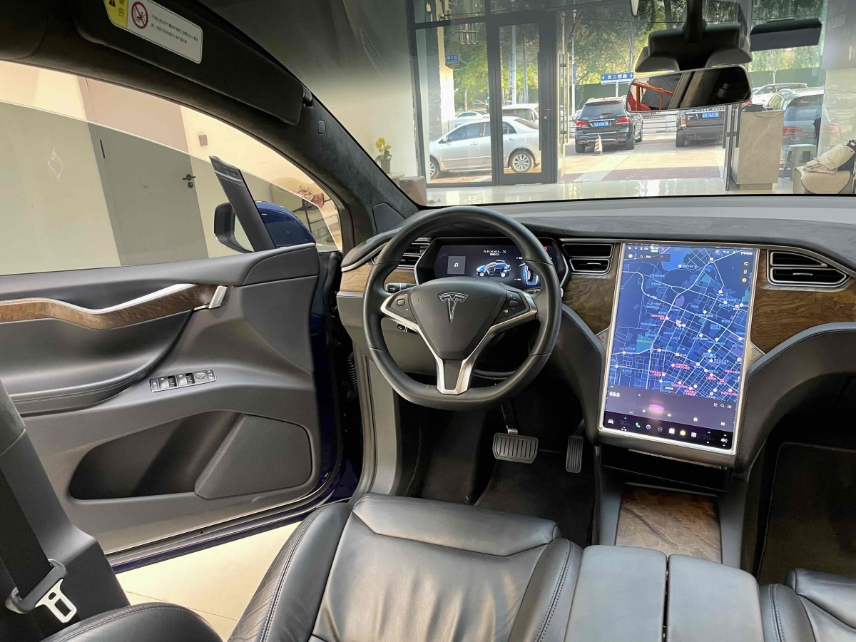 特斯拉 Model X  2016款 Model X 90D圖片