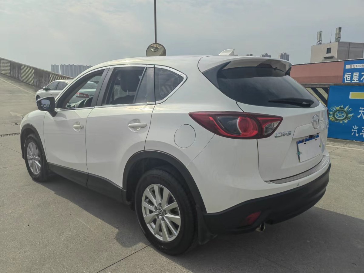 2015年10月馬自達(dá) CX-5  2015款 2.0L 自動(dòng)兩驅(qū)都市型