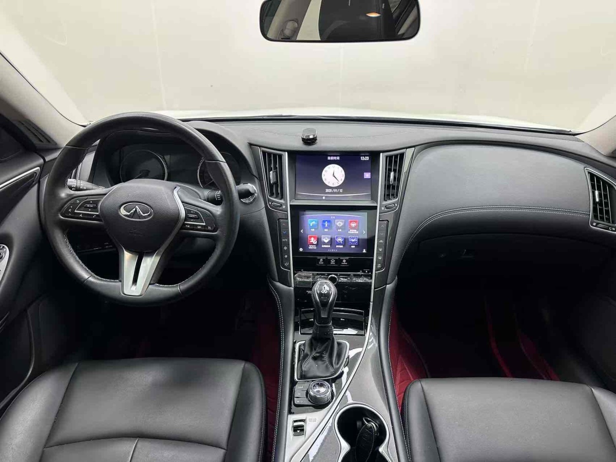 英菲尼迪 Q50L  2018款  2.0T 舒適版 國(guó)VI圖片