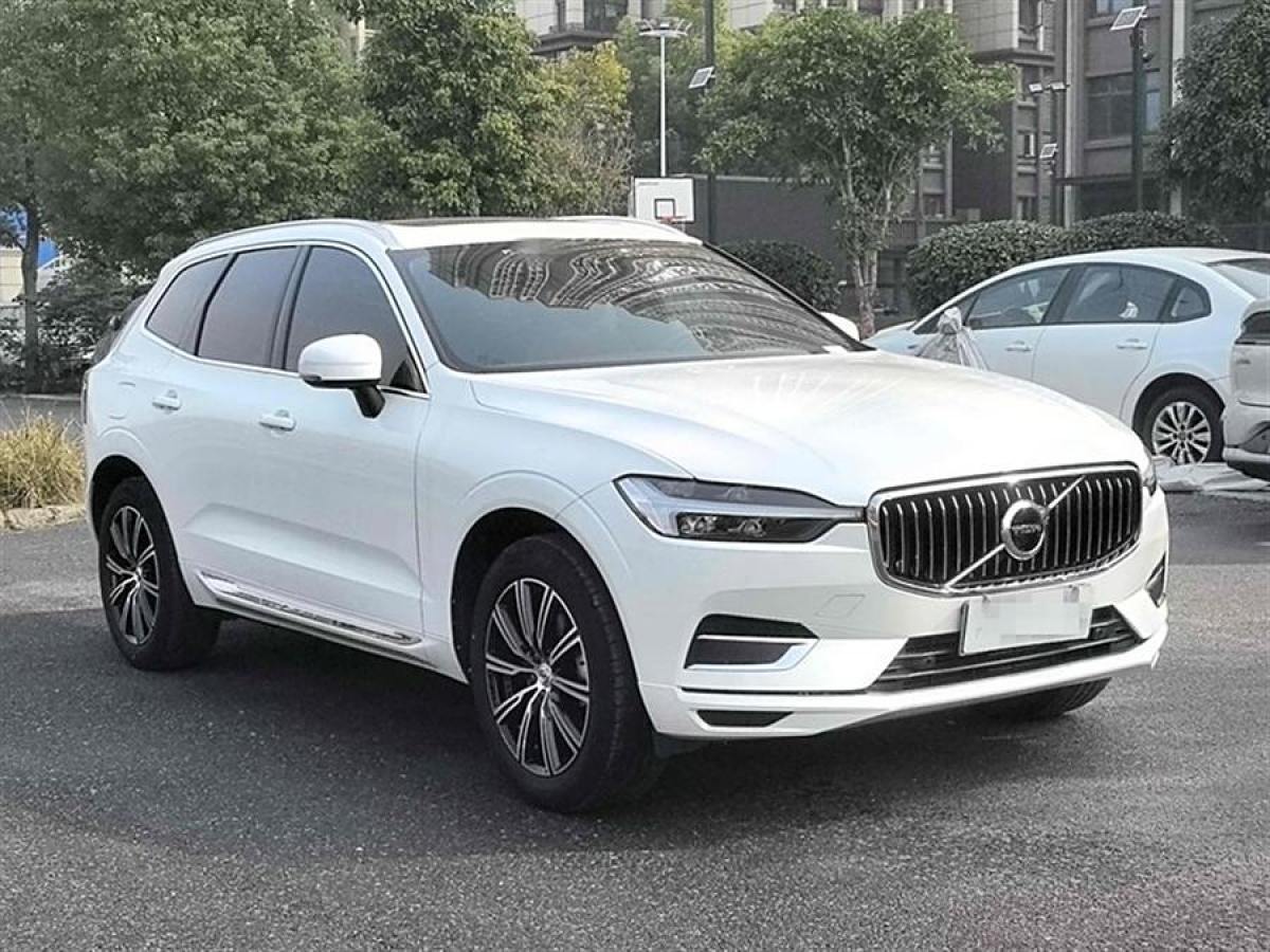 沃爾沃 XC60  2021款 T5 四驅(qū)智遠(yuǎn)豪華版圖片