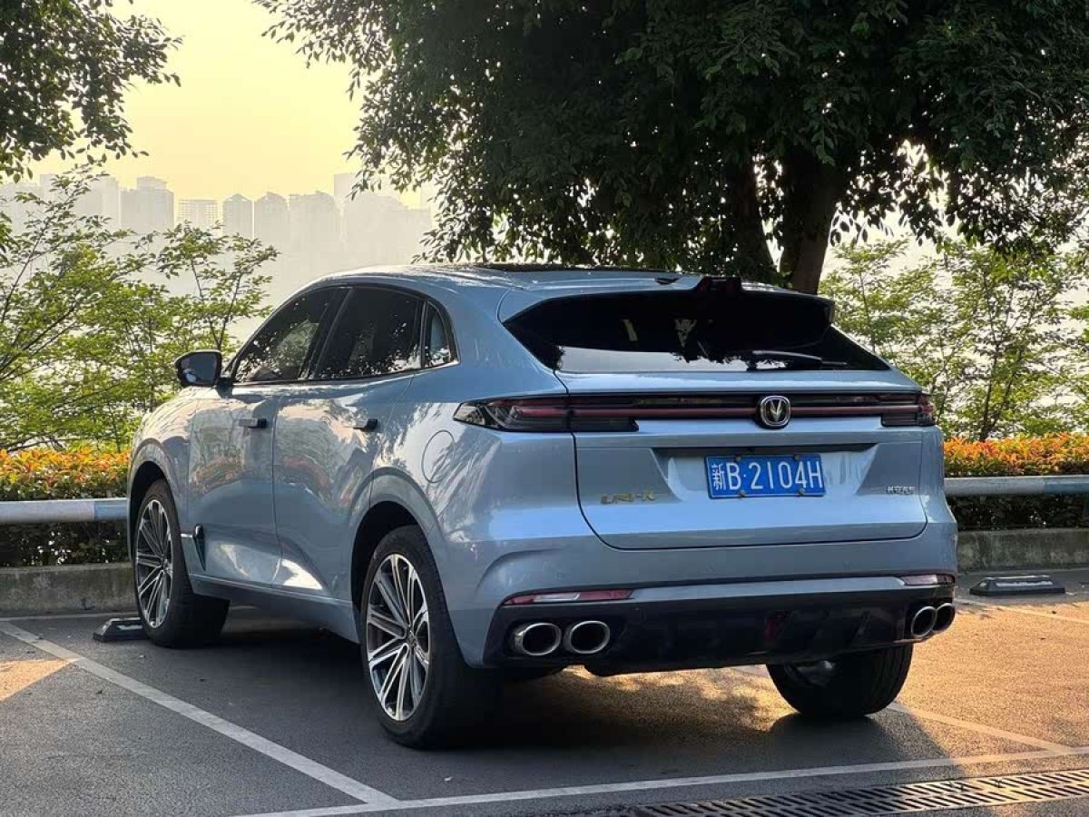 長(zhǎng)安 長(zhǎng)安UNI-K  2021款 2.0T 尊貴型圖片