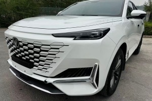 長安UNI-K 長安 2.0T 兩驅(qū)悅尚型