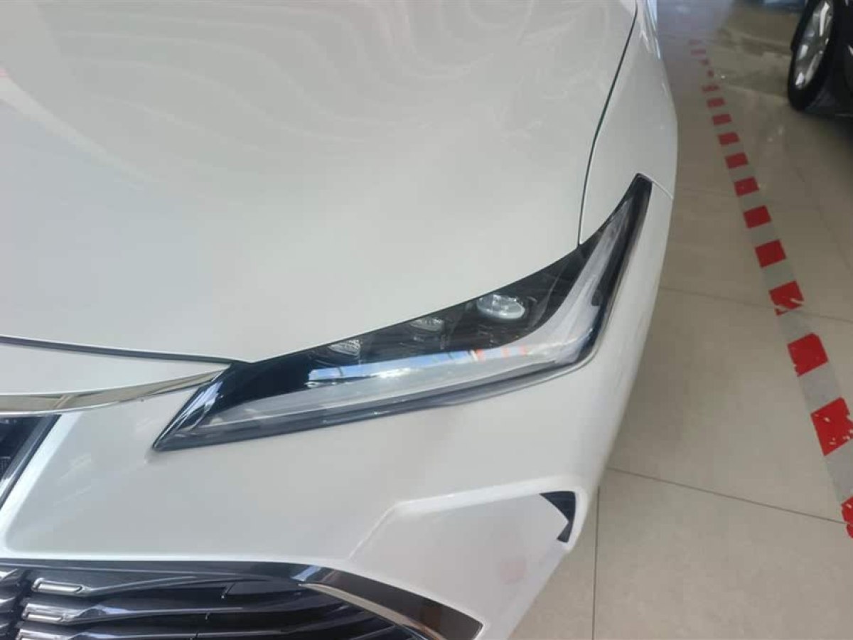豐田 亞洲龍  2022款 2.0L 豪華版圖片