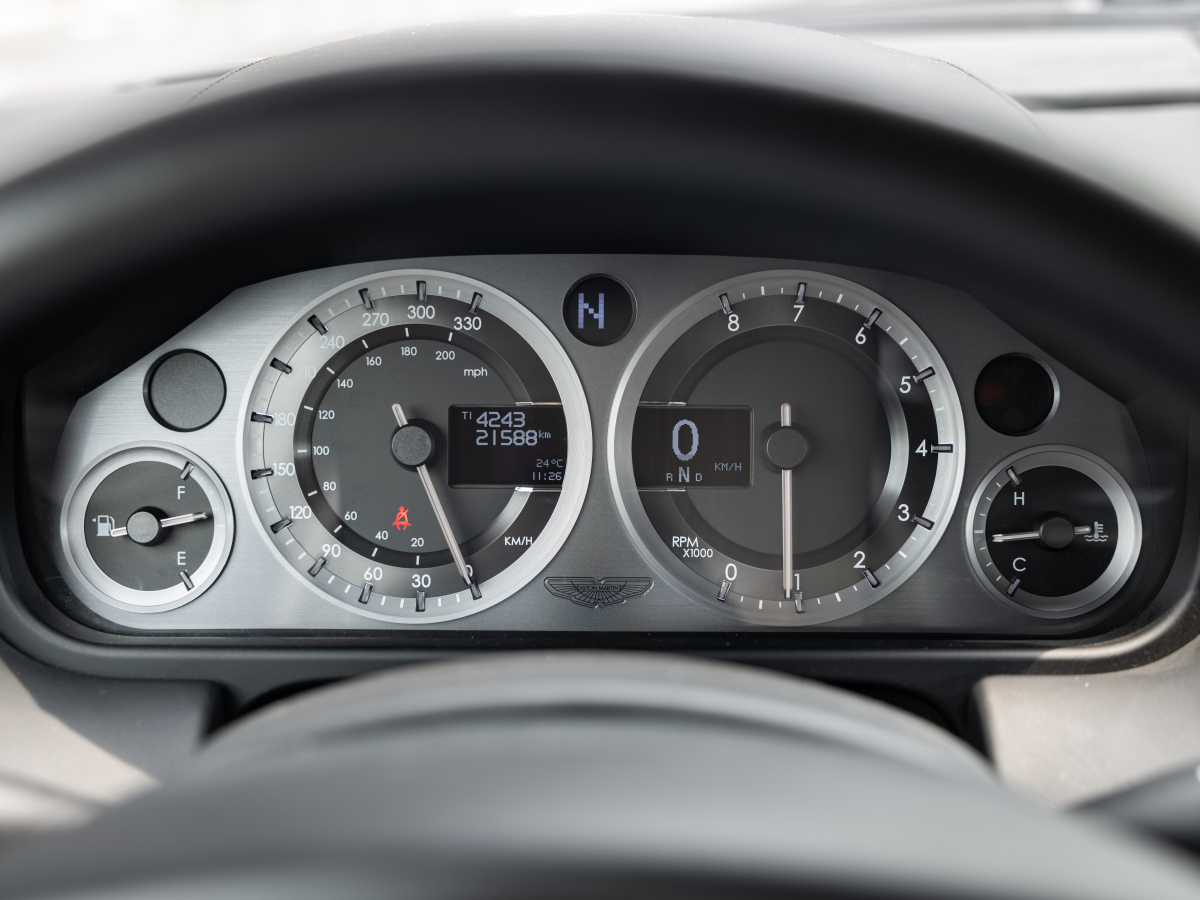 阿斯顿·马丁 Vantage  2011款 V8 4.7L Coupe图片