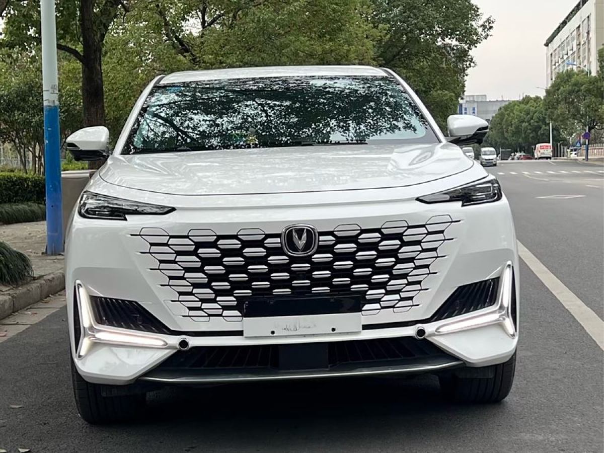 長(zhǎng)安 長(zhǎng)安UNI-K  2021款 2.0T 尊貴型圖片