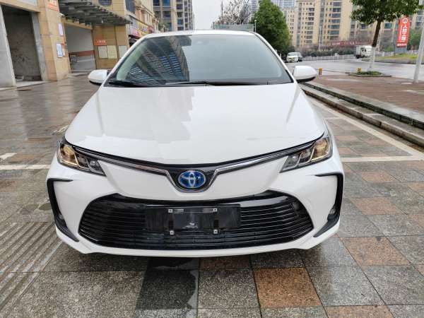 丰田 卡罗拉双擎E+  2020款 1.8L 舒适版