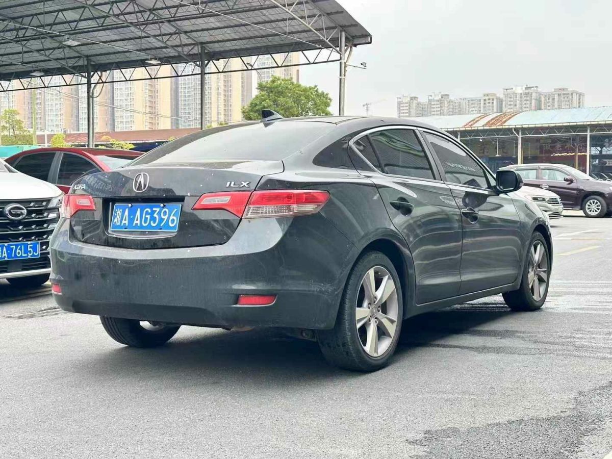 謳歌 ILX 圖片