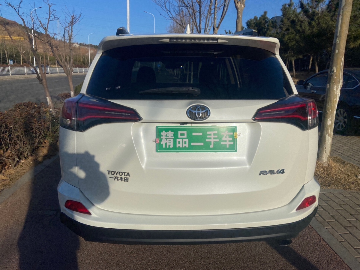 2017年5月丰田 RAV4荣放  2016款 2.0L CVT两驱风尚版