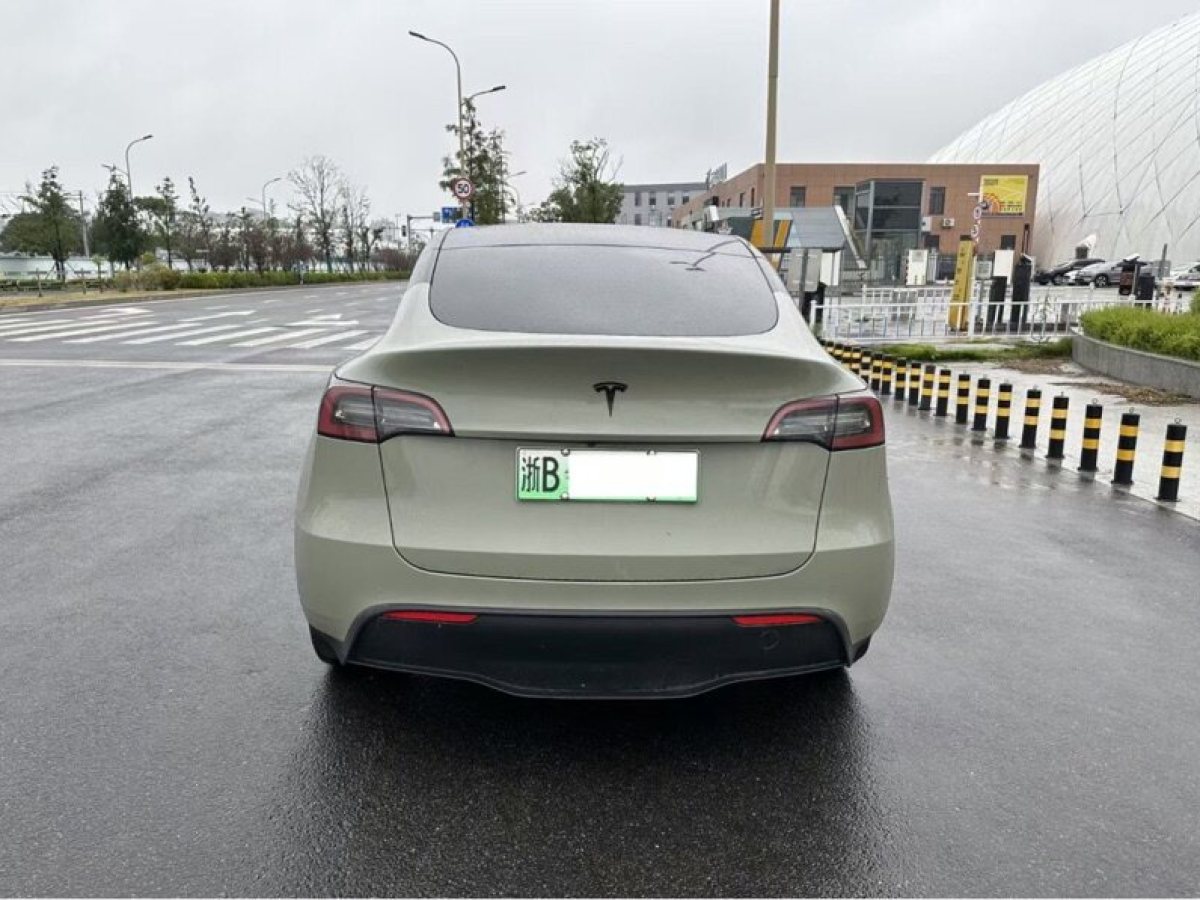 特斯拉 Model 3  2021款 改款 標(biāo)準(zhǔn)續(xù)航后驅(qū)升級(jí)版圖片