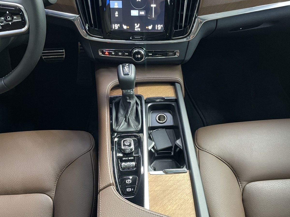 沃尔沃 S90  2019款 T5 智远版图片