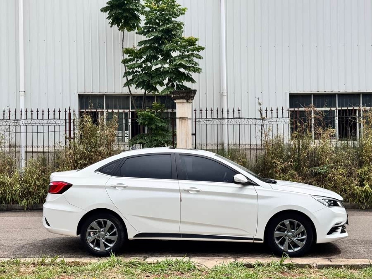 長安 逸動DT  2019款 1.6L 手動尊享型 國VI圖片