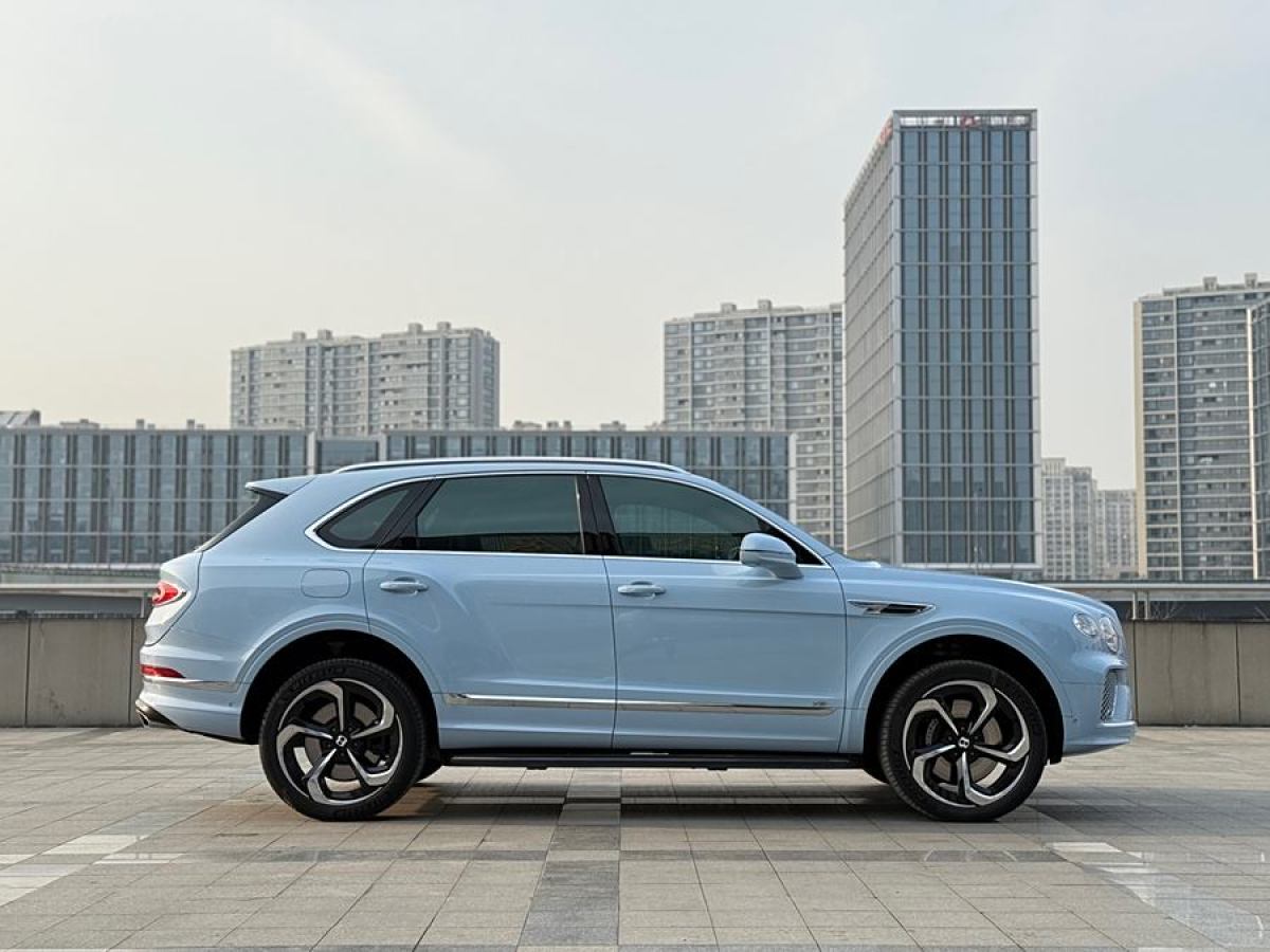 賓利 添越  2022款 4.0T V8圖片