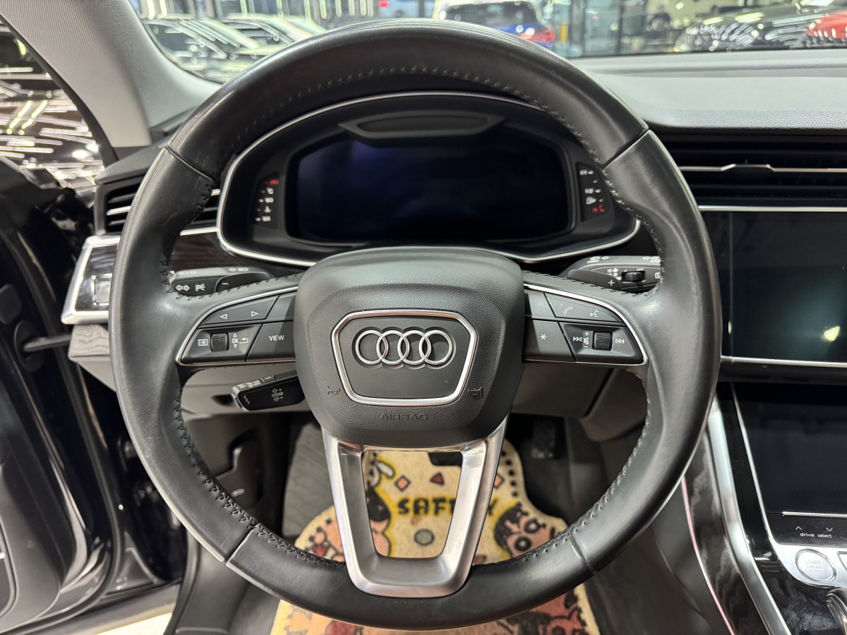 奧迪 奧迪Q8  2019款 55 TFSI 豪華動感型圖片