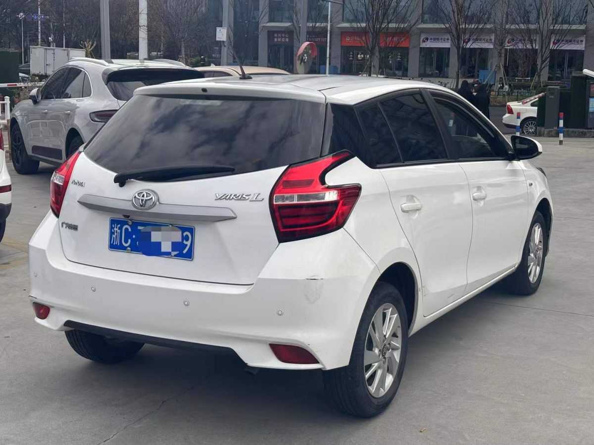 豐田 YARiS L 致炫  2018款 1.5E CVT冠軍限量版圖片