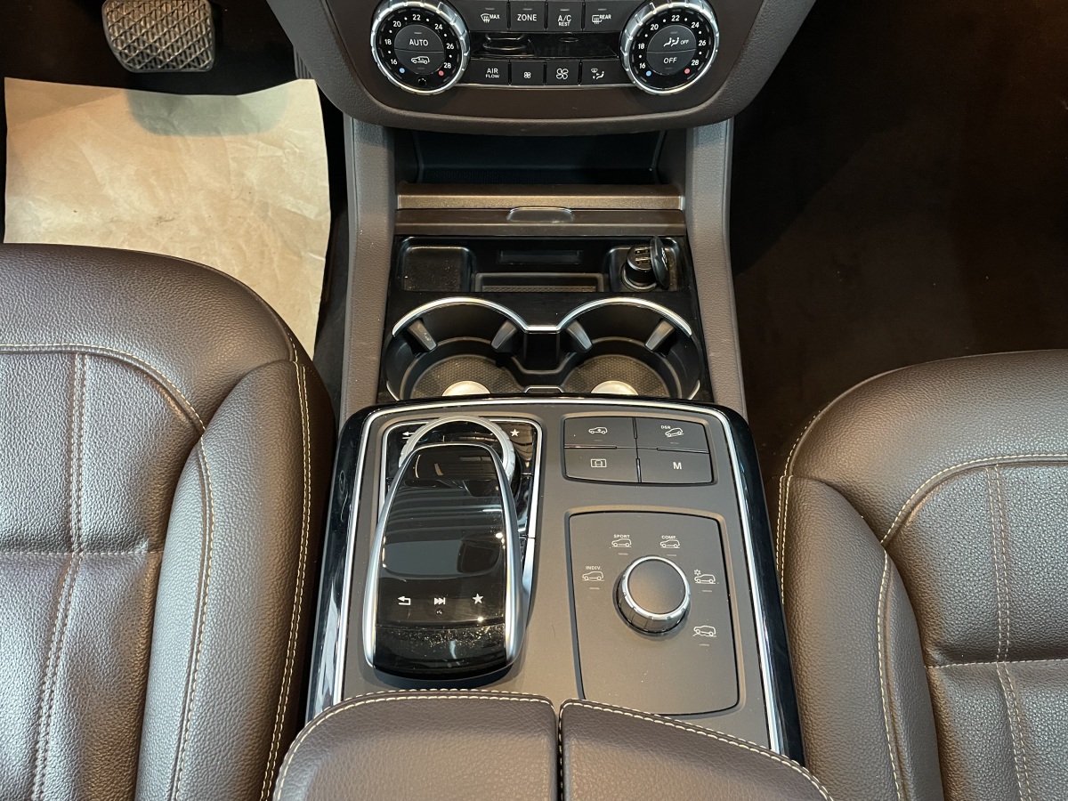 奔驰 奔驰GLS  2018款 改款 GLS 320 4MATIC图片
