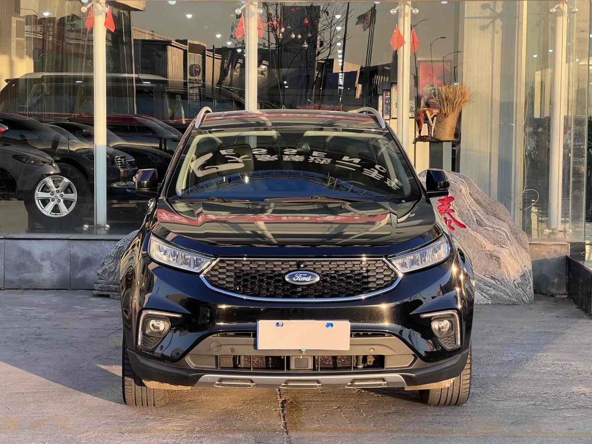 福特 領(lǐng)界  2019款 EcoBoost 145 CVT 48V尊領(lǐng)型 國(guó)VI圖片