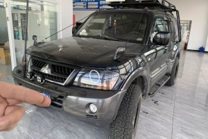 帕杰罗 三菱 V73 3.0L GLS