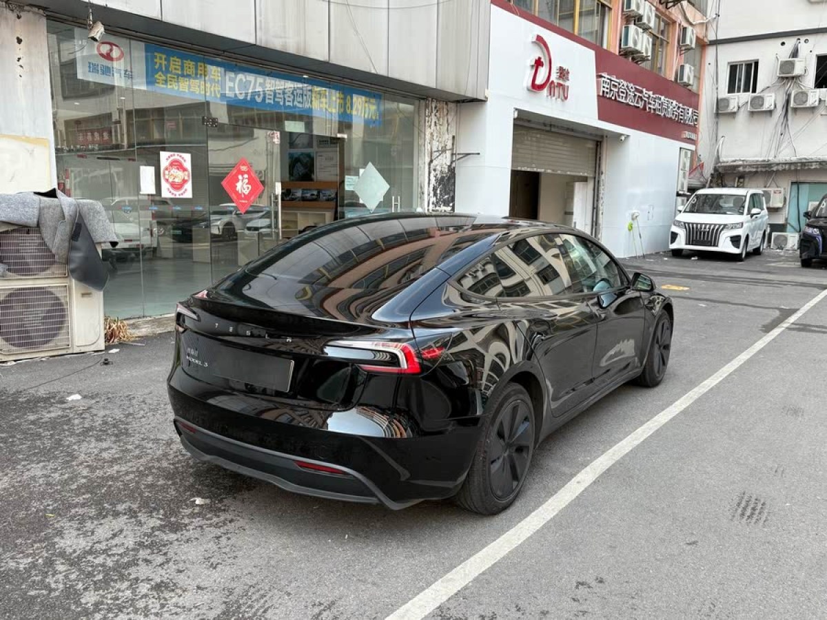 特斯拉 Model 3  2023款 煥新版 后輪驅(qū)動(dòng)圖片