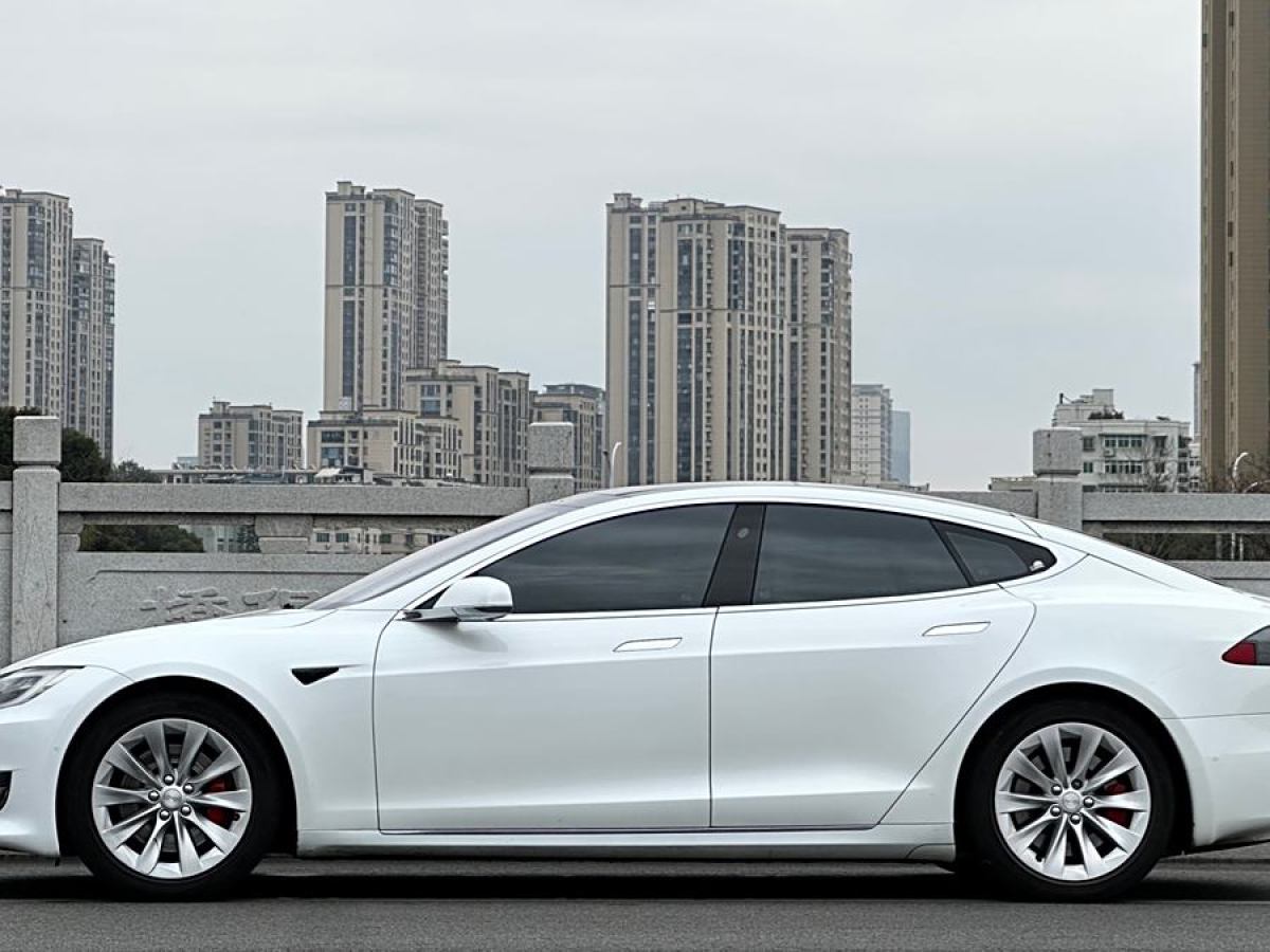 特斯拉 Model S  2017款 Model S 90D圖片