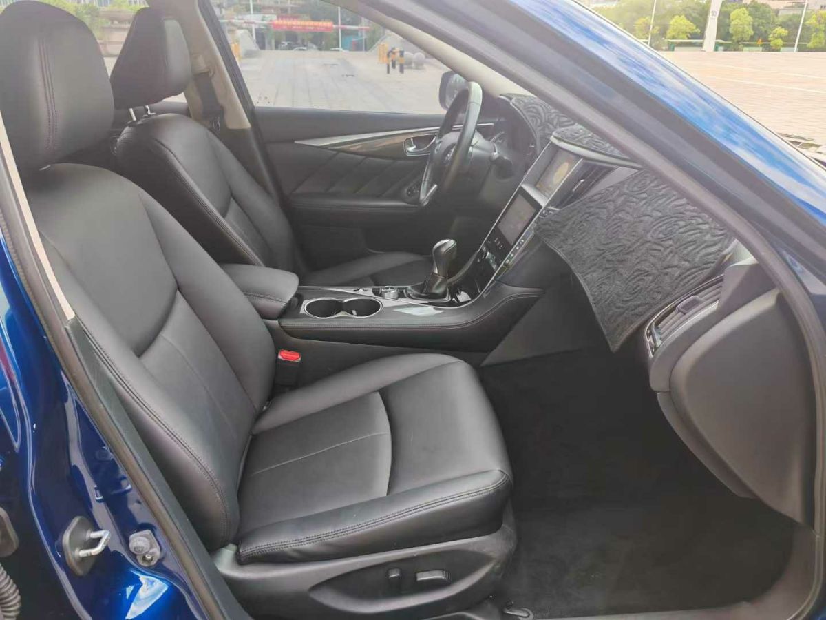英菲尼迪 Q50L  2015款 2.0T 悅享版圖片
