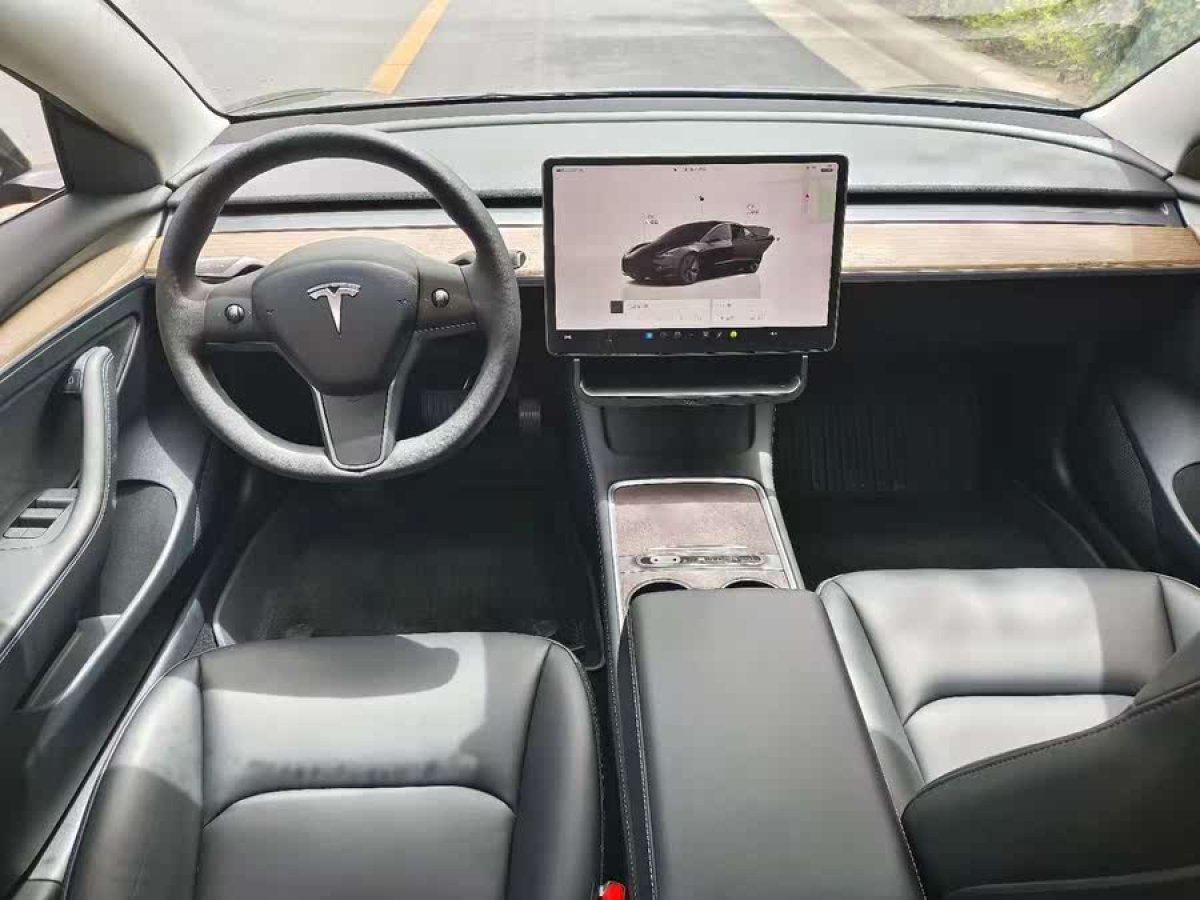 特斯拉 Model 3  2023款 煥新版 后輪驅(qū)動(dòng)圖片