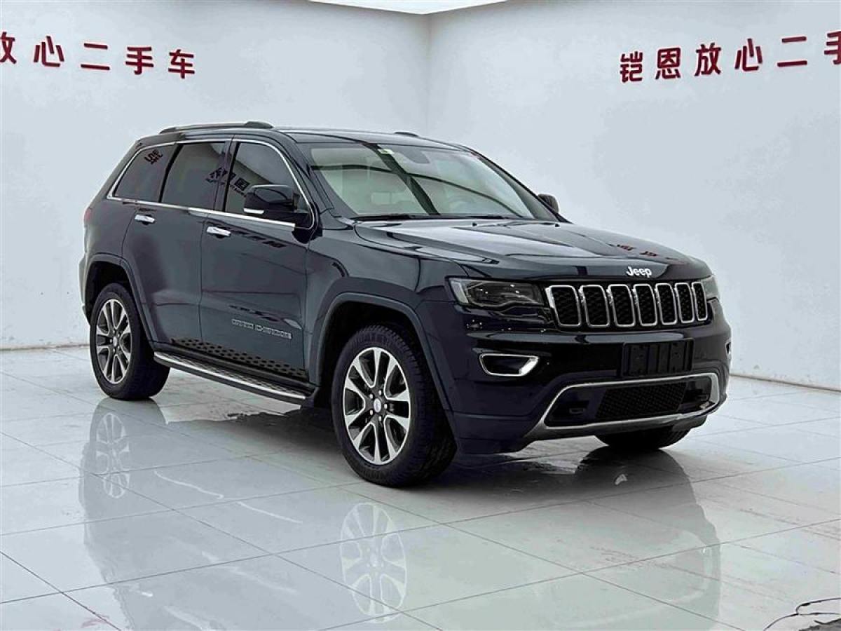 Jeep 大切諾基  2017款 3.0L 精英導航版圖片