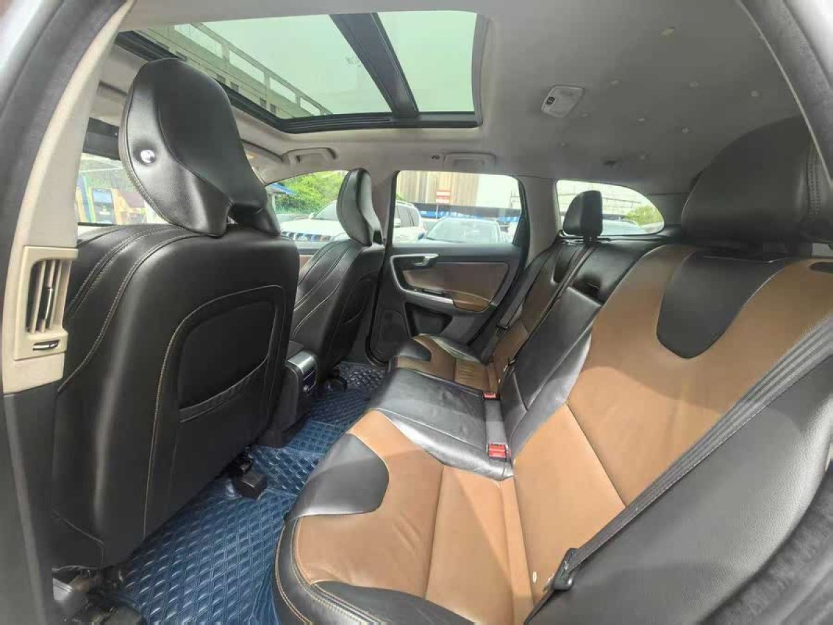 沃爾沃 XC60  2016款 T5 智進版圖片