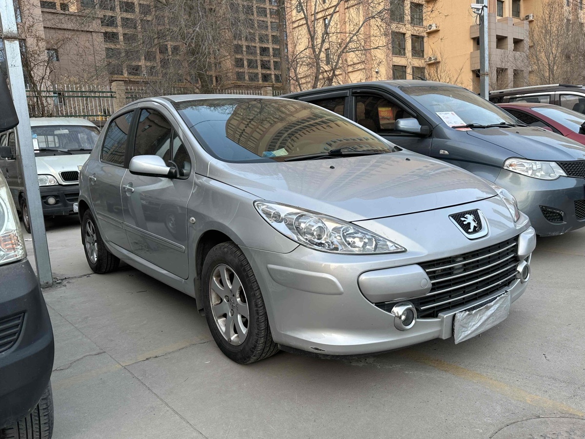 標(biāo)致 307  2009款 兩廂 1.6L 自動(dòng)愛樂版圖片