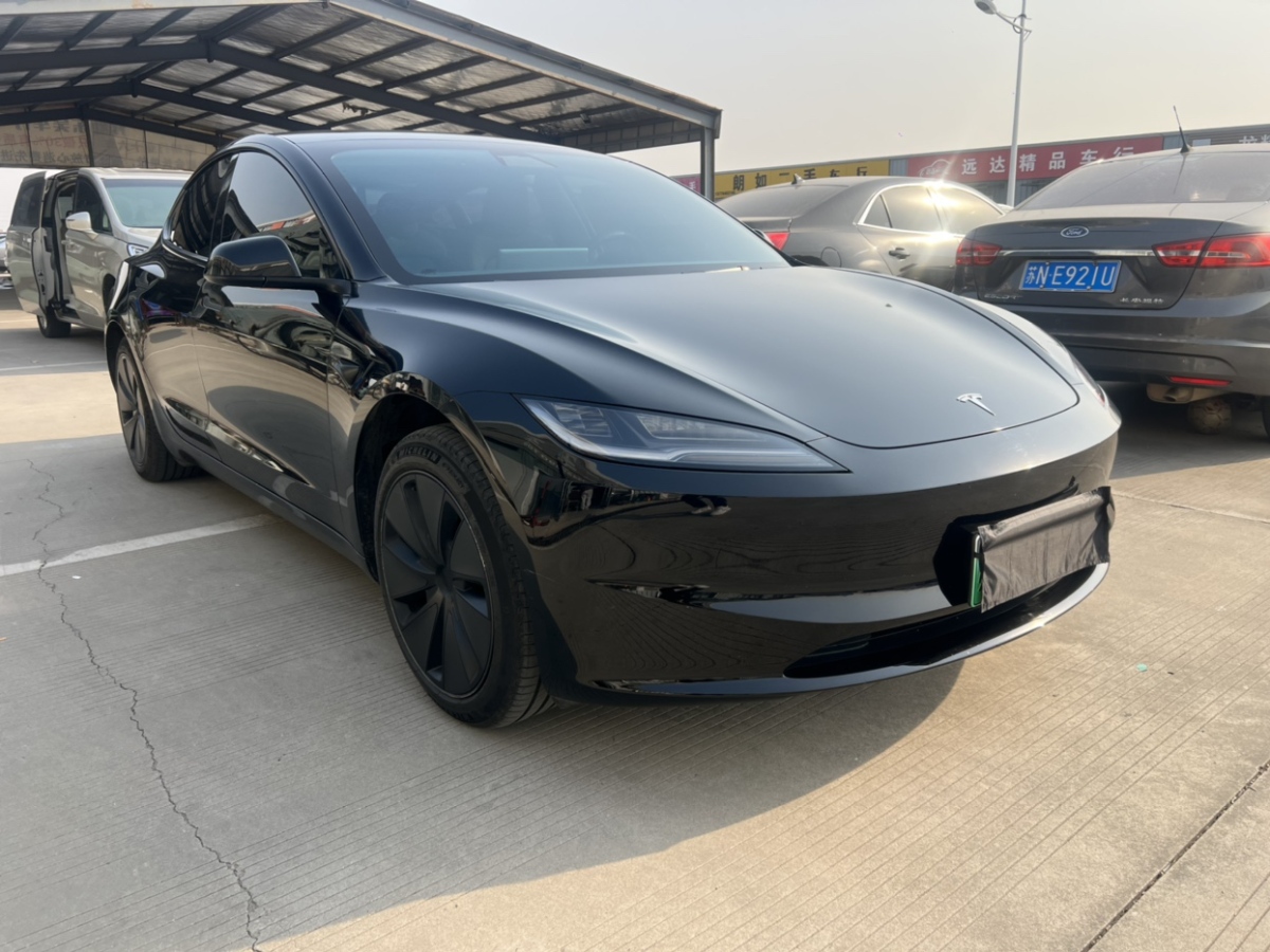 特斯拉 Model 3  2023款 煥新版 后輪驅(qū)動圖片