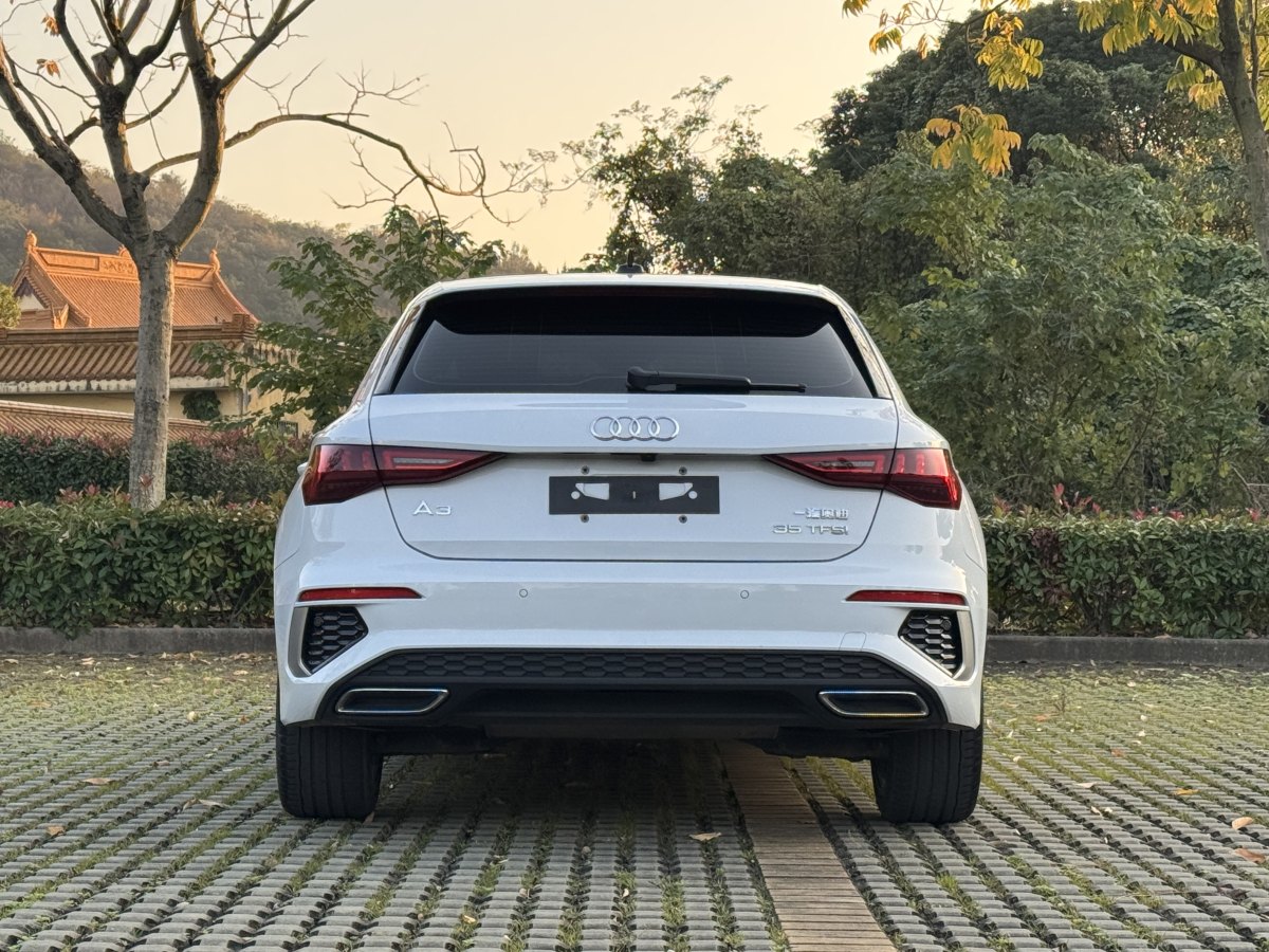 奧迪 奧迪A3  2022款 Sportback 35 TFSI 時(shí)尚運(yùn)動(dòng)型圖片