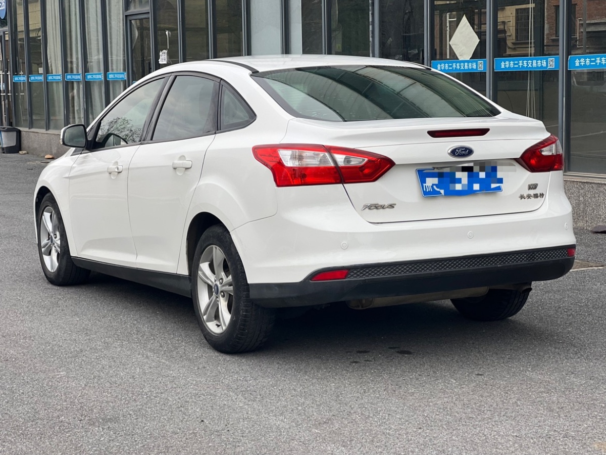 福特 ?？怂? 2012款 三廂 1.6L 手動(dòng)舒適型圖片