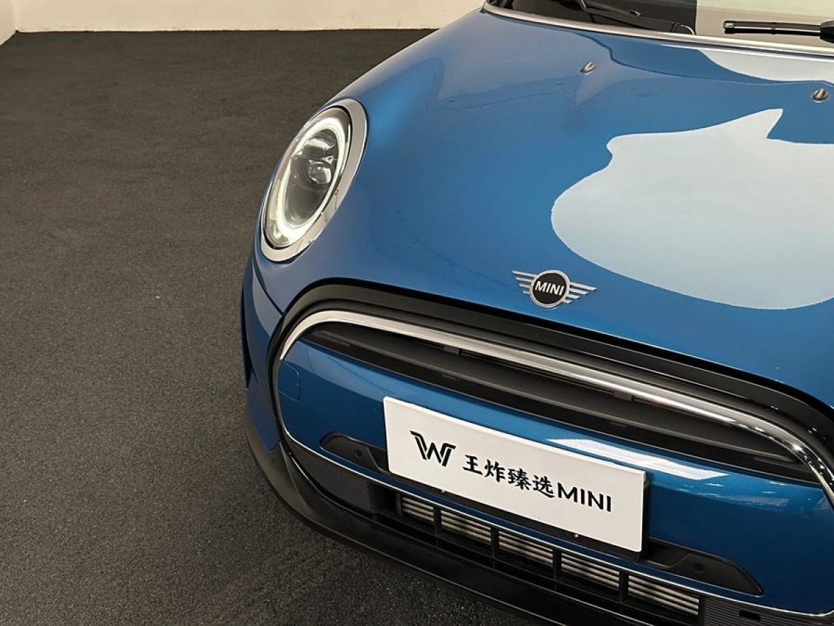 MINI MINI  2022款 改款 1.5T COOPER 經(jīng)典派圖片