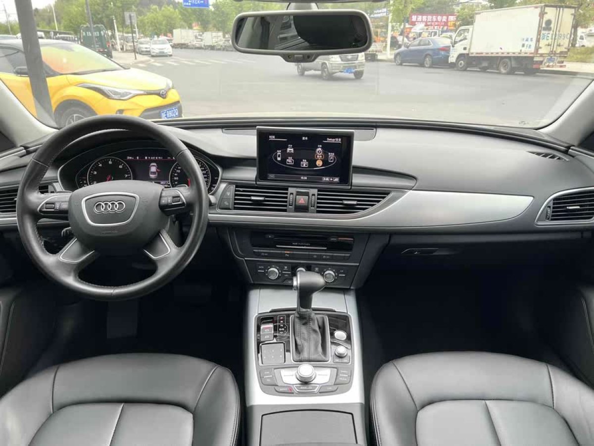 奧迪 奧迪A6L  2014款 TFSI 標(biāo)準(zhǔn)型圖片