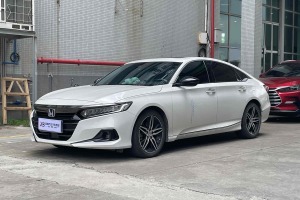 雅閣 本田 銳?混動(dòng) 2.0L 幻夜?銳智版