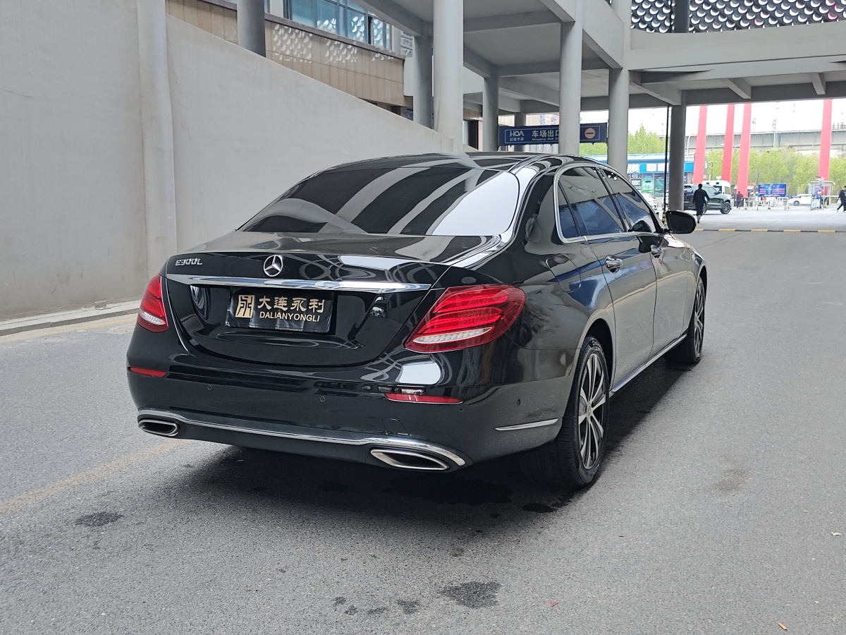 2019年5月奔馳 奔馳E級(jí)  2019款 改款 E 300 L 時(shí)尚型
