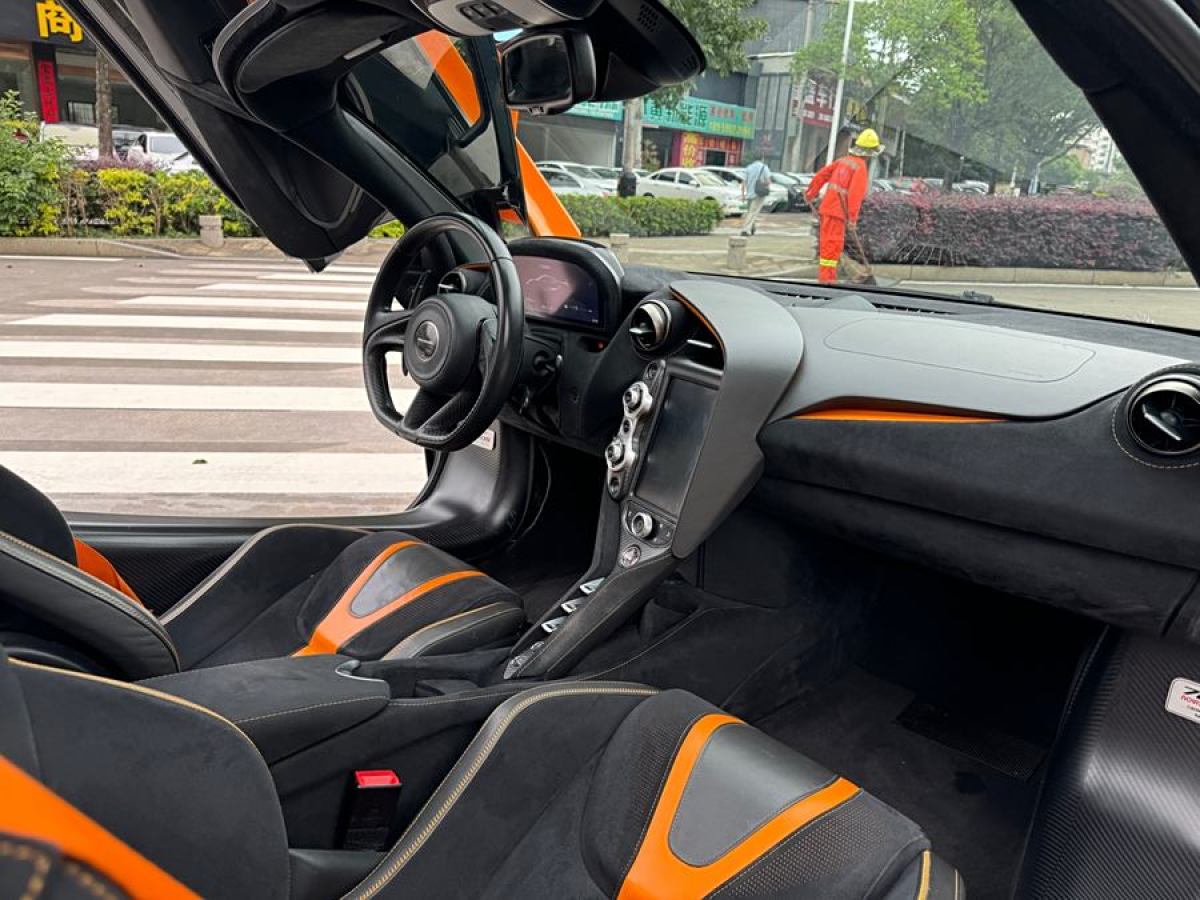 邁凱倫 720S  2019款 4.0T Coupe圖片