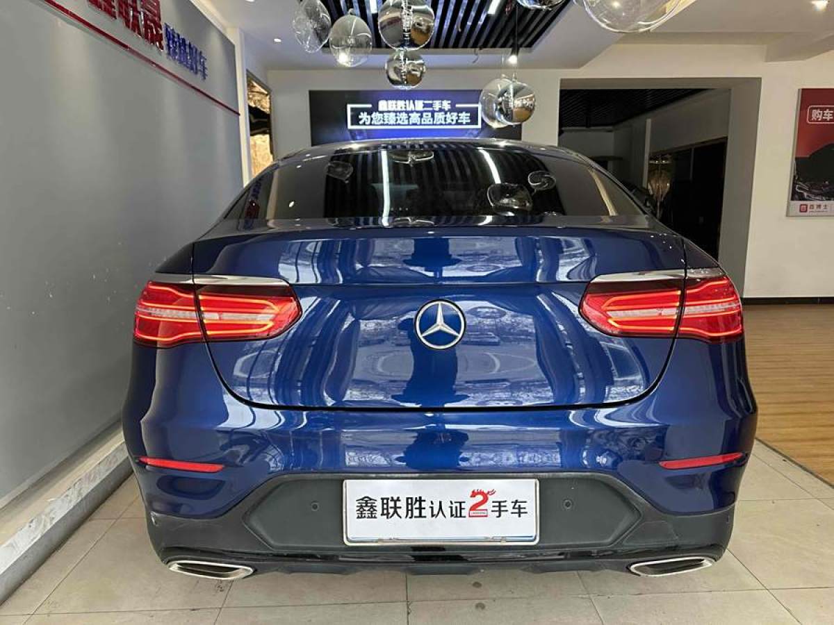 奔馳 奔馳GLC  2022款 改款 GLC 300 4MATIC 轎跑SUV圖片