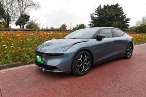 領(lǐng)克Z10 領(lǐng)克 95kWh 766km后驅(qū)Max