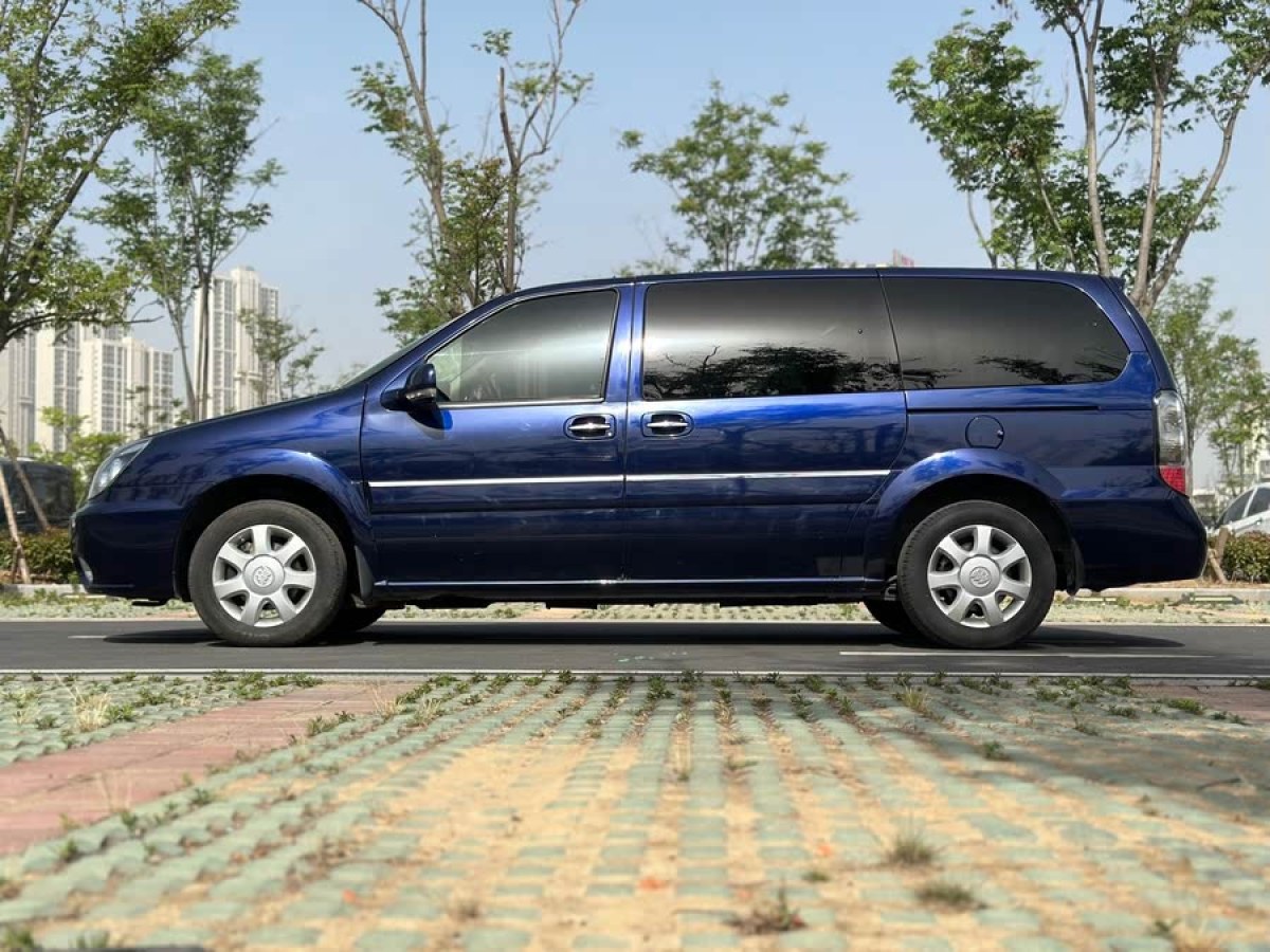 別克 GL8  2006款 陸尊 3.0L GT 精英版圖片