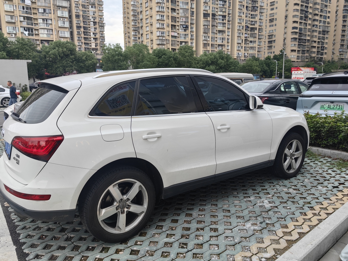 奧迪 奧迪Q5  2015款 40 TFSI 技術(shù)型圖片