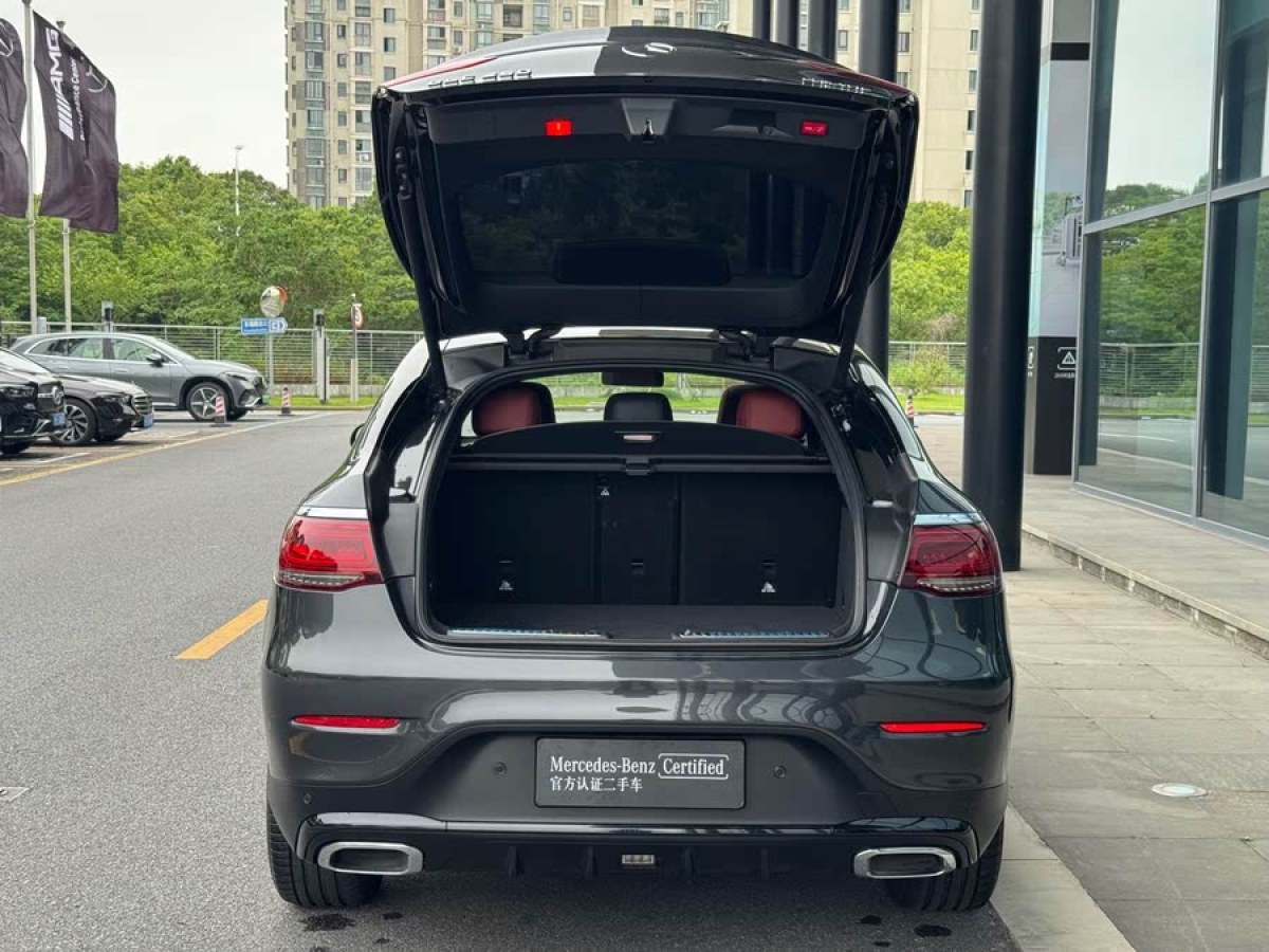 奔馳 奔馳GLC  2023款 改款 GLC 260 4MATIC 轎跑SUV圖片